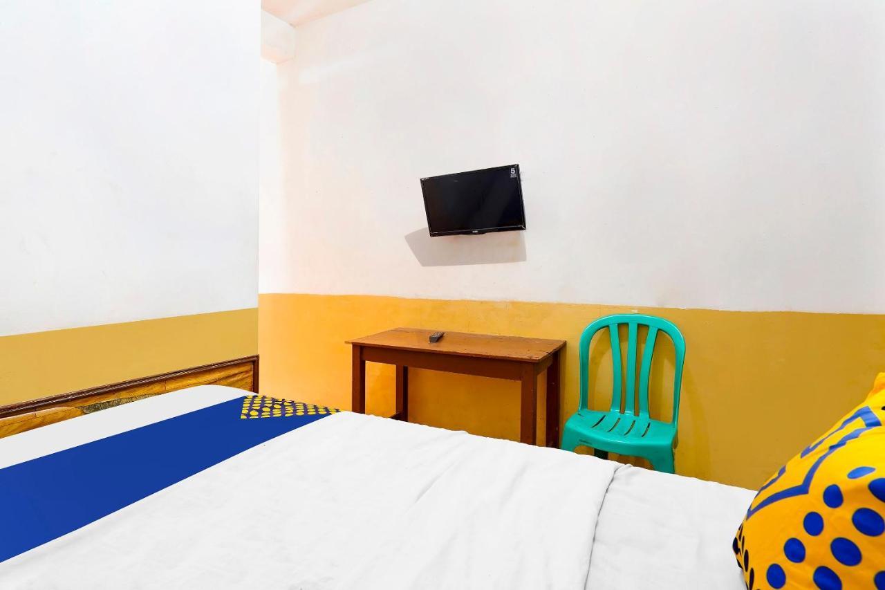 Spot On 91444 Hotel Arimbi Bandung Exterior photo